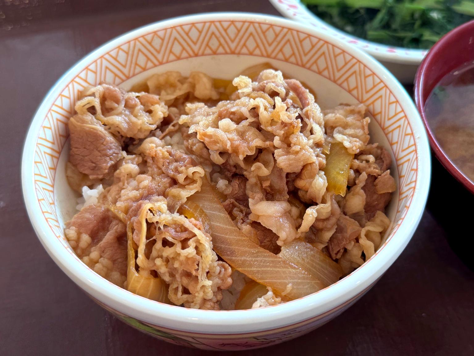 SUKIYA逢甲河南店｜台中24小時日式牛丼推薦，迷你牛丼69元起，加青菜套餐超划算！ @猴屁的異想世界
