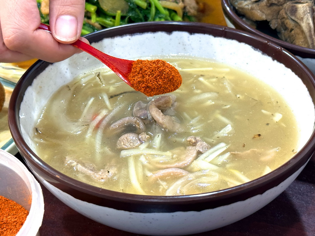 【古早時代現炒鴨肉羹】嘉義宵夜美食推薦，藥燉排骨、生炒鴨肉羹必吃，在地人激推小吃！