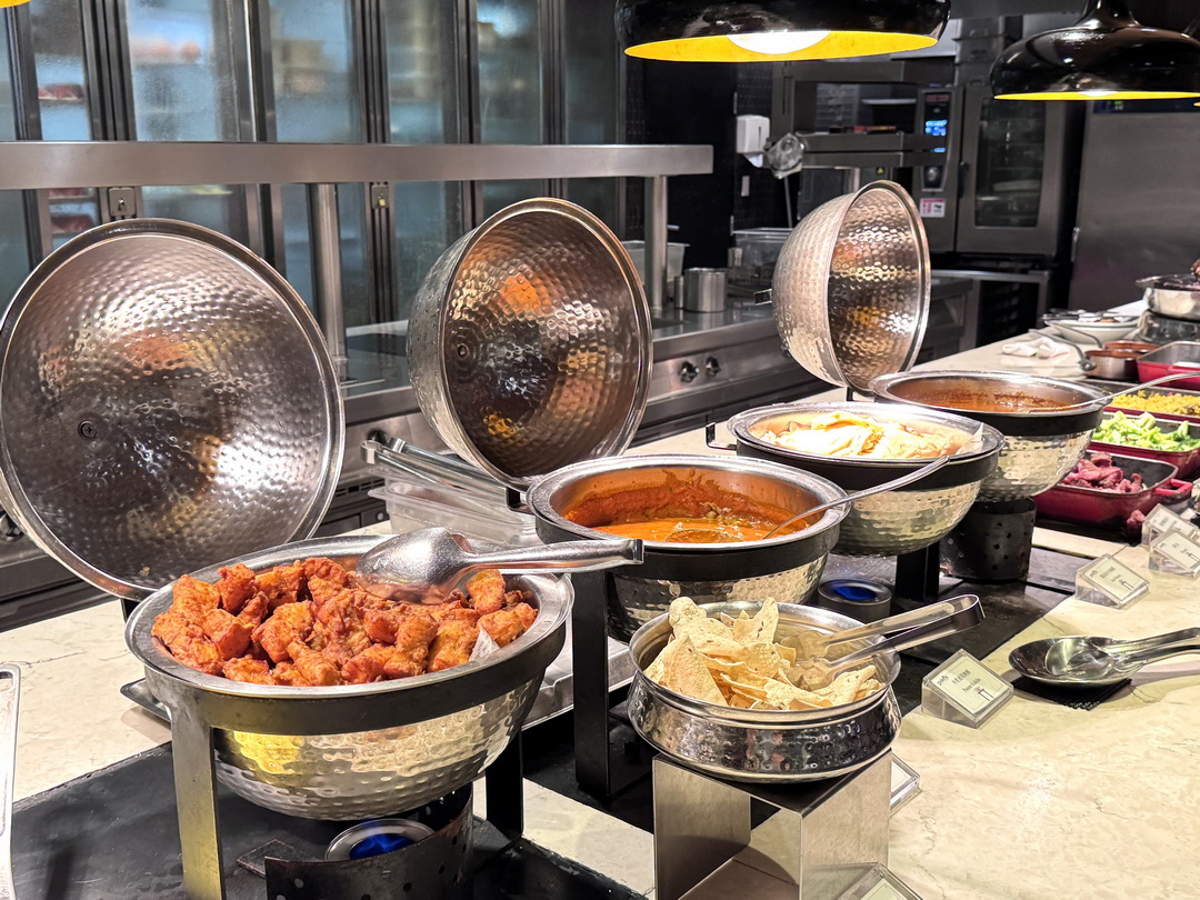 彩匯自助餐廳｜美福大飯店高級Buffet吃到飽推薦，牛排龍蝦干貝生蠔甜點酒水無限爽吃！ @猴屁的異想世界