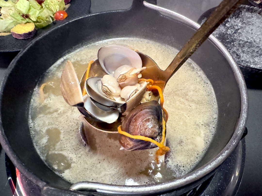 【紅桧燒肉鍋物】太平高質感單點燒肉，火鍋料自助吧吃到飽＋調酒喝到飽 @猴屁的異想世界