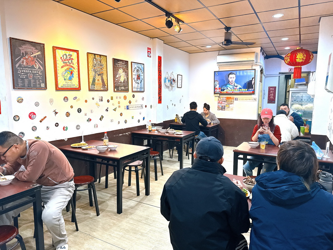【古早時代現炒鴨肉羹】嘉義宵夜美食推薦，藥燉排骨、生炒鴨肉羹必吃，在地人激推小吃！ @猴屁的異想世界
