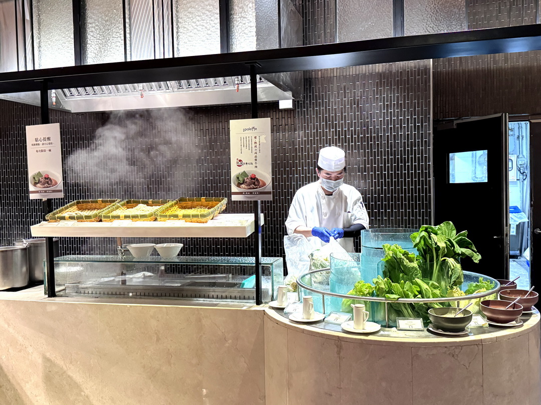 彩匯自助餐廳｜美福大飯店高級Buffet吃到飽推薦，牛排龍蝦干貝生蠔甜點酒水無限爽吃！ @猴屁的異想世界