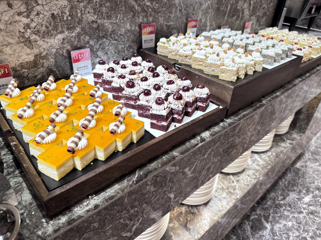 【新竹老爺酒店Le Café自助餐】氣派裝潢高質感Buffet，必吃爐烤牛排、生魚片、哈根達斯！ @猴屁的異想世界