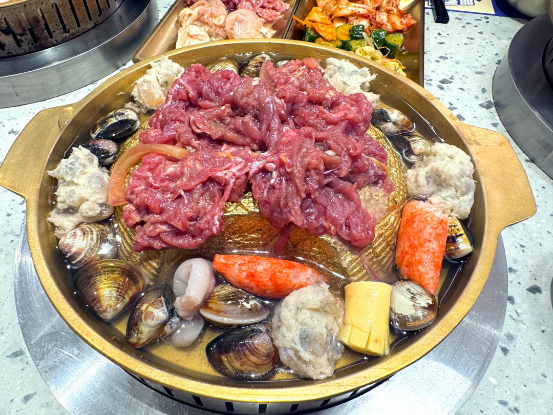 【朴庶銅盤烤肉台中文心店】韓式銅盤烤肉吃到飽488元起，肉品海鮮韓式小菜無限供應 @猴屁的異想世界
