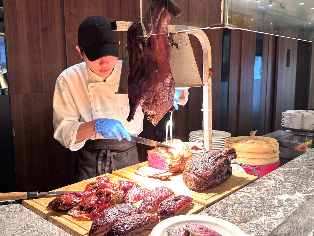 【新竹老爺酒店Le Café自助餐】氣派裝潢高質感Buffet，必吃爐烤牛排、生魚片、哈根達斯！ @猴屁的異想世界