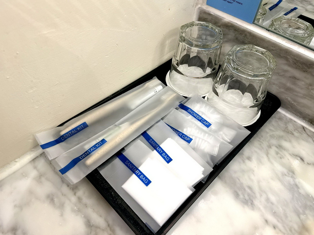 曼谷暹羅智選假日飯店｜BTS國家體育場站步行2分鐘，樓下就有麥當勞！含早餐與房間開箱 @猴屁的異想世界
