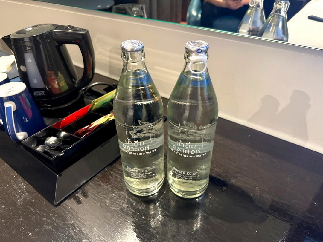 曼谷暹羅智選假日飯店｜BTS國家體育場站步行2分鐘，樓下就有麥當勞！含早餐與房間開箱 @猴屁的異想世界