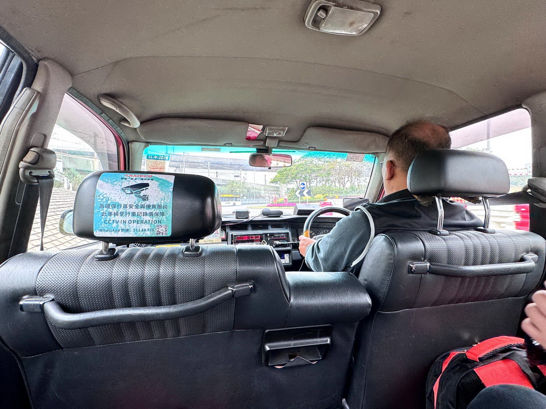 香港機場到迪士尼怎麼去？綠色計程車實搭分享，車資時間懶人包 @猴屁的異想世界