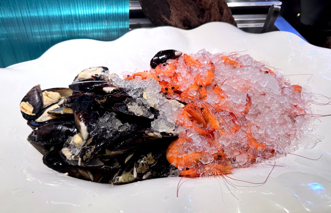 泰味館泰式料理｜桃園泰式吃到飽推薦，現點現炒＋自助吧無限暢食，在桃園愛買內 @猴屁的異想世界