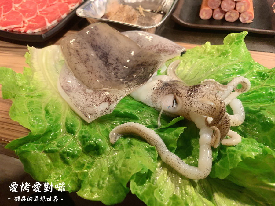 愛烤愛對囉士林店｜台北燒肉吃到飽499元起，食材超優有生蠔、牛排、韓式烤肉等，當月壽星優惠 @猴屁的異想世界