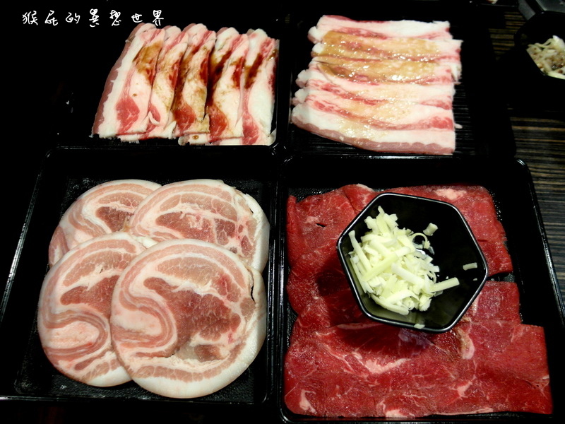 燒肉眾燒烤吃到飽｜中和燒肉吃到飽，宵夜場499免費升級599，近環球購物中心 @猴屁的異想世界