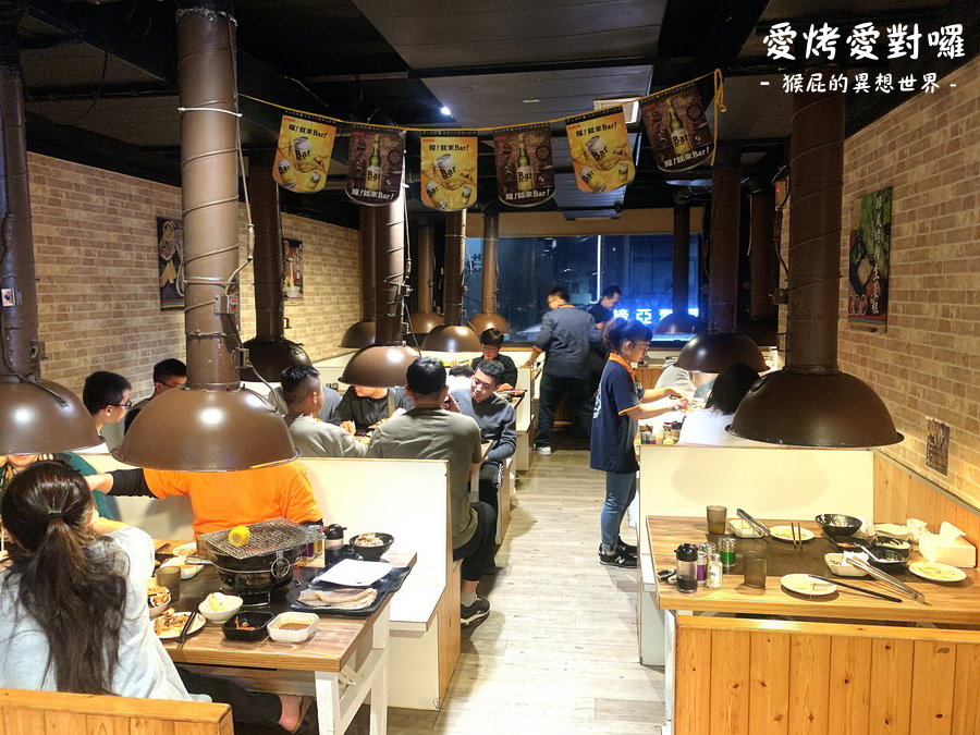 愛烤愛對囉士林店｜台北燒肉吃到飽499元起，食材超優有生蠔、牛排、韓式烤肉等，當月壽星優惠 @猴屁的異想世界