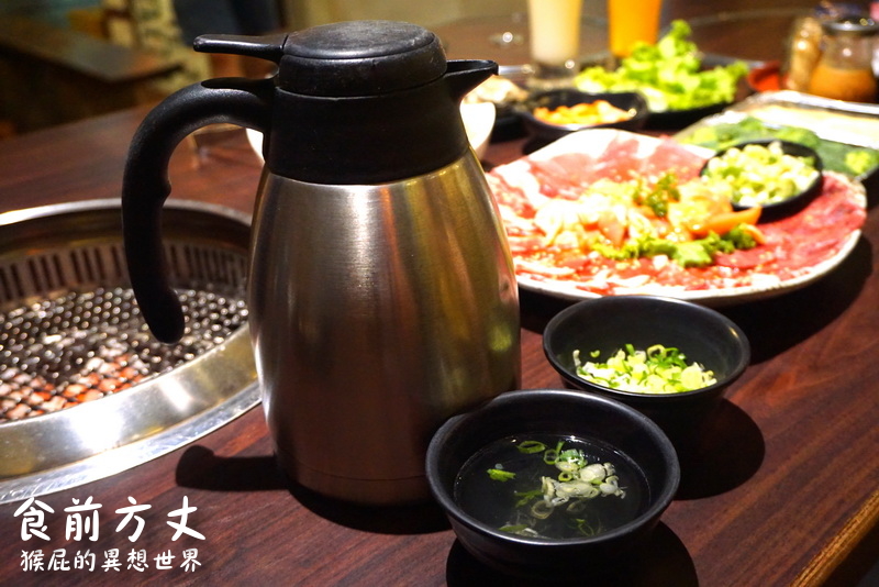 食前方丈日式燒肉｜板橋平價燒肉推薦，有包廂適合慶生聚餐，有當月壽星優惠，近捷運新埔站 @猴屁的異想世界