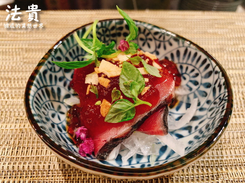 鉄板DINING法貴｜日本必吃神戶牛排CP值高神戶牛午餐，生意超好還沒開門就在排隊 @猴屁的異想世界