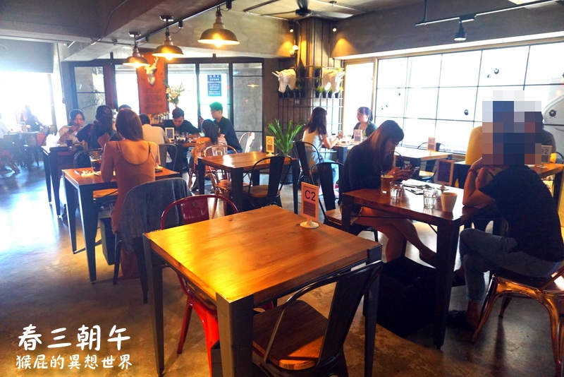 【台中美食】台中大份量早午餐-春三朝午(青海上石店)！台中早午餐推薦豪華厚切牛排早午餐！台中IG打卡美食！人人都可以是網美！原禾間糧倉改名！近逢甲！(台中西屯區美食、台中西屯區早午餐) @猴屁的異想世界