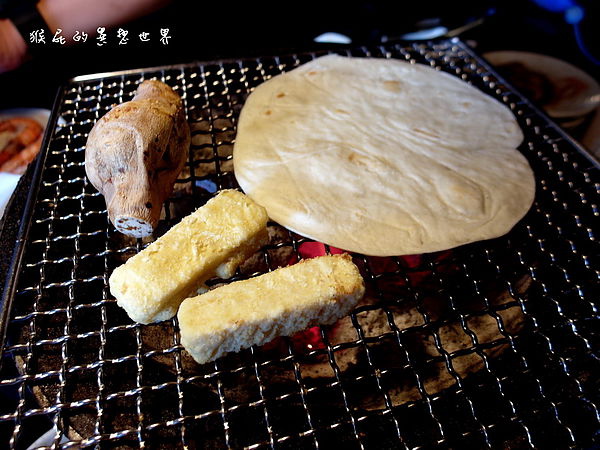 田季發爺燒肉｜桃園燒肉吃到飽，平價美味，店員會幫忙烤 @猴屁的異想世界