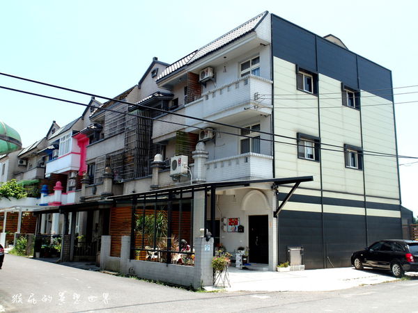 宜蘭民宿推薦｜羅東溫馨小棧夢想館民宿，浪漫館有按摩椅、浴缸還送下午茶 @猴屁的異想世界