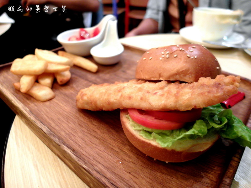 西九龍中心｜香港美食推薦，環境跟餐點都超優的Cafe360、香港美食街8F大廚美食廣場 @猴屁的異想世界